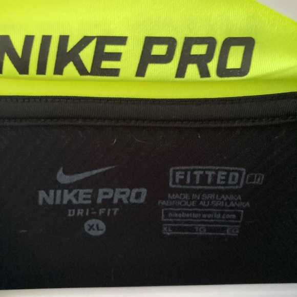 Nike Pro Zippered Pullover - Fitted - Picture 2 of 2